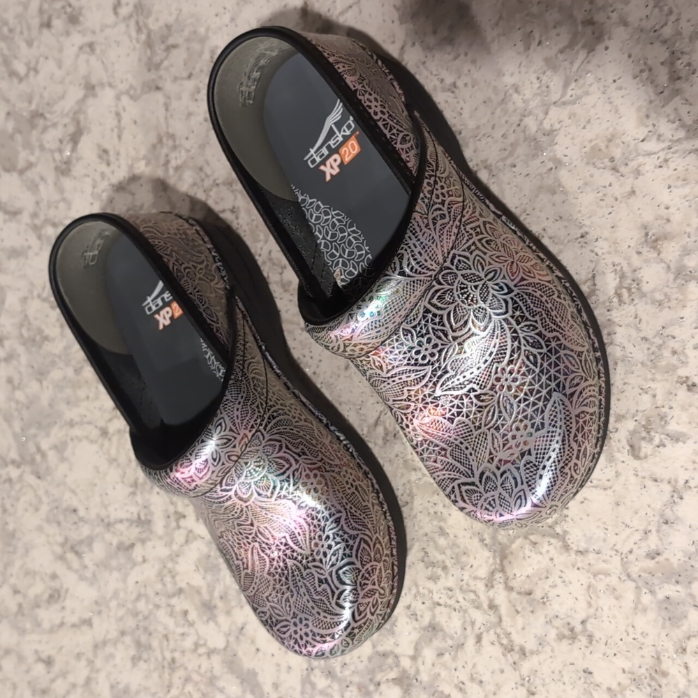 Dansko XP 2.0 lacy leather, size 37 (6.5)